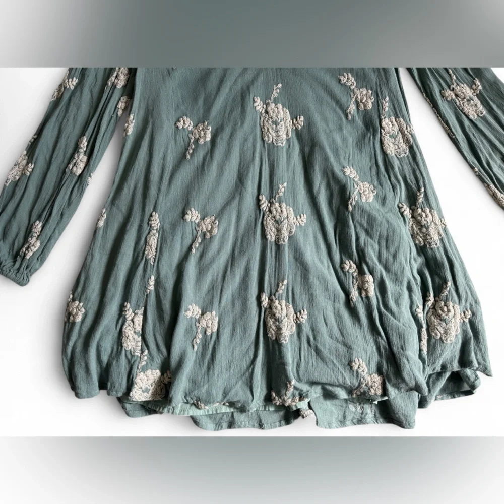 FREE PEOPLE Emma Embroidered Mini Dress Women’s Sage Green/Blue- Size XSmall
